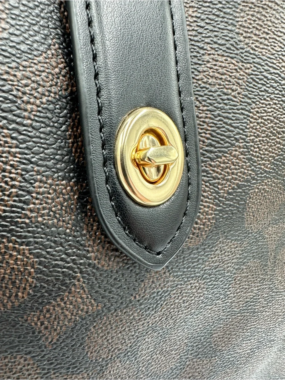 Coach Hadley Hobo Signature Canvas Brown Black Leather Turnlock Gold CW003 NWT
